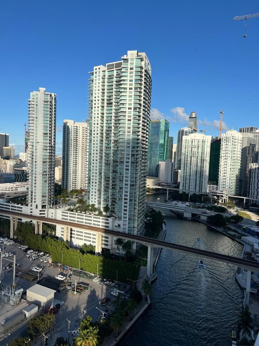 Latitude on the River · #2601 in Miami - Photo 7