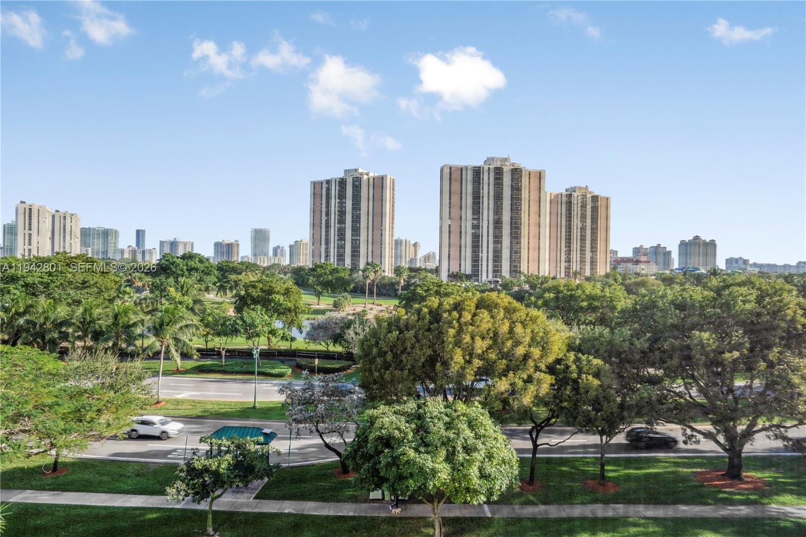 BISCAYA III CONDO · #607 in Aventura - Photo 28