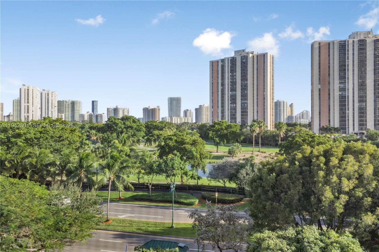 BISCAYA III CONDO · #607 in Aventura - Photo 29
