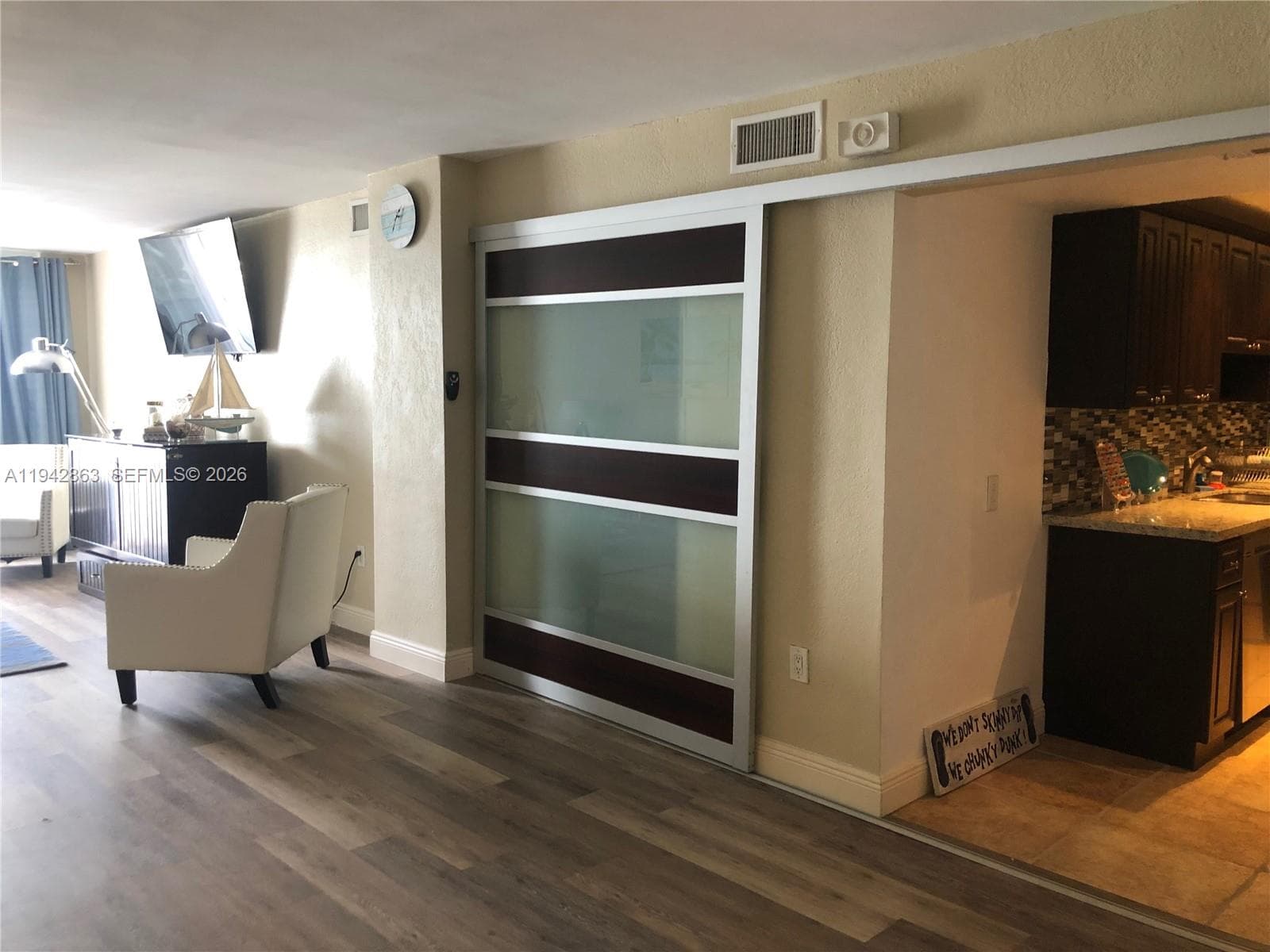 VALIANT HOUSE CONDO · #1004 in Hollywood - Photo 28