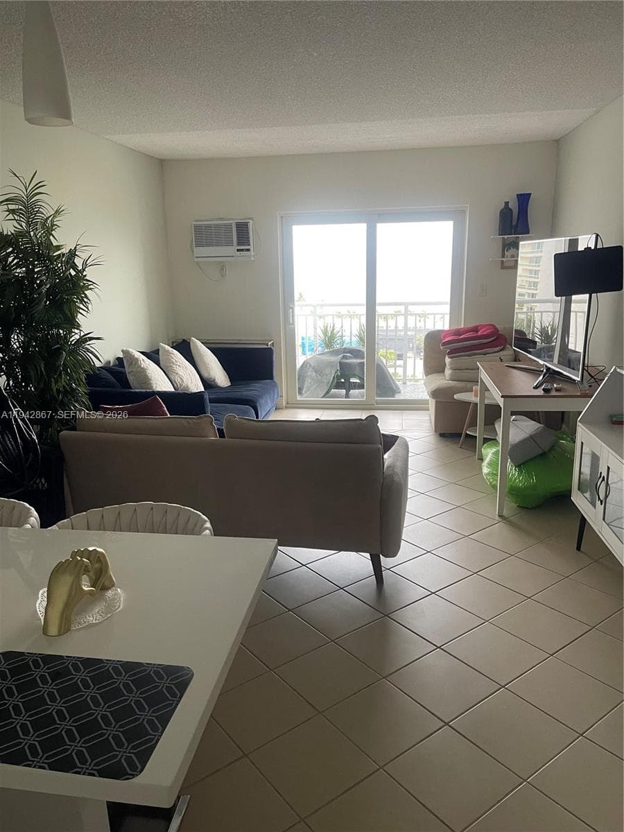 Leisure beach condo · #1111 in Fort Lauderdale - Photo 3