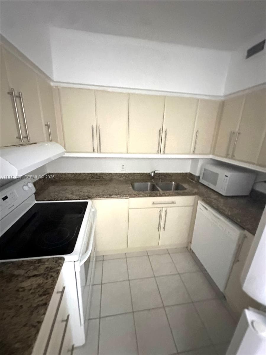PARKVIEW POINT CONDO · #10G in Miami Beach - Photo 6