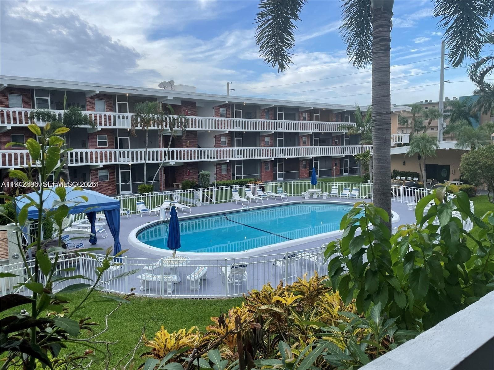 El Dorado · #23B in Hallandale Beach - Photo 16