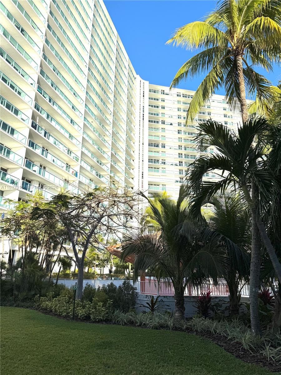 ARLEN HOUSE EAST CONDO · #1611 in Sunny Isles Beach - Photo 1