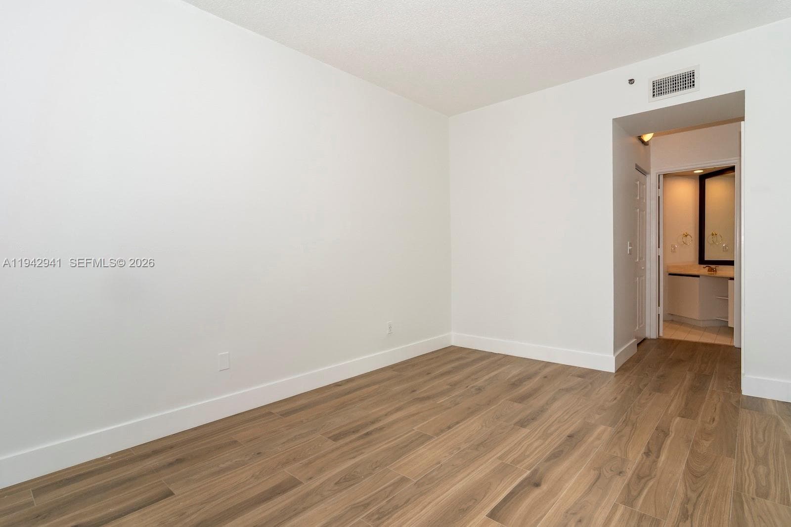 VILLAGE BY THE BAY · #14301 in Aventura - Photo 17