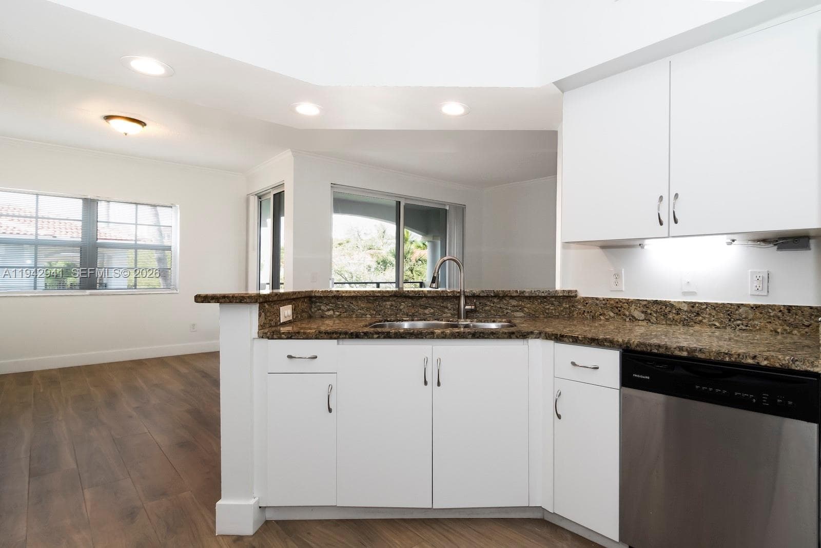 VILLAGE BY THE BAY · #14301 in Aventura - Photo 10