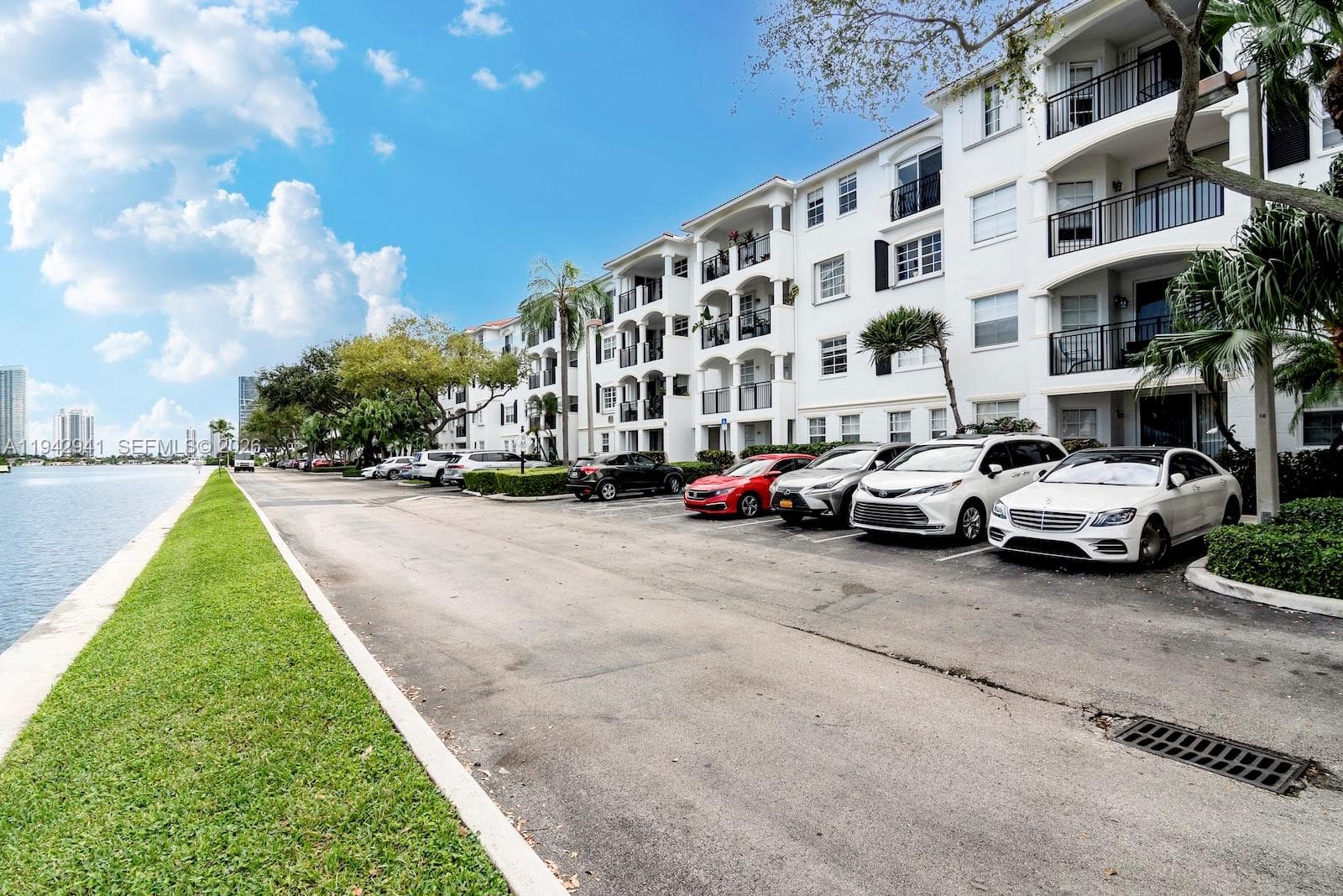 VILLAGE BY THE BAY · #14301 in Aventura - Photo 39
