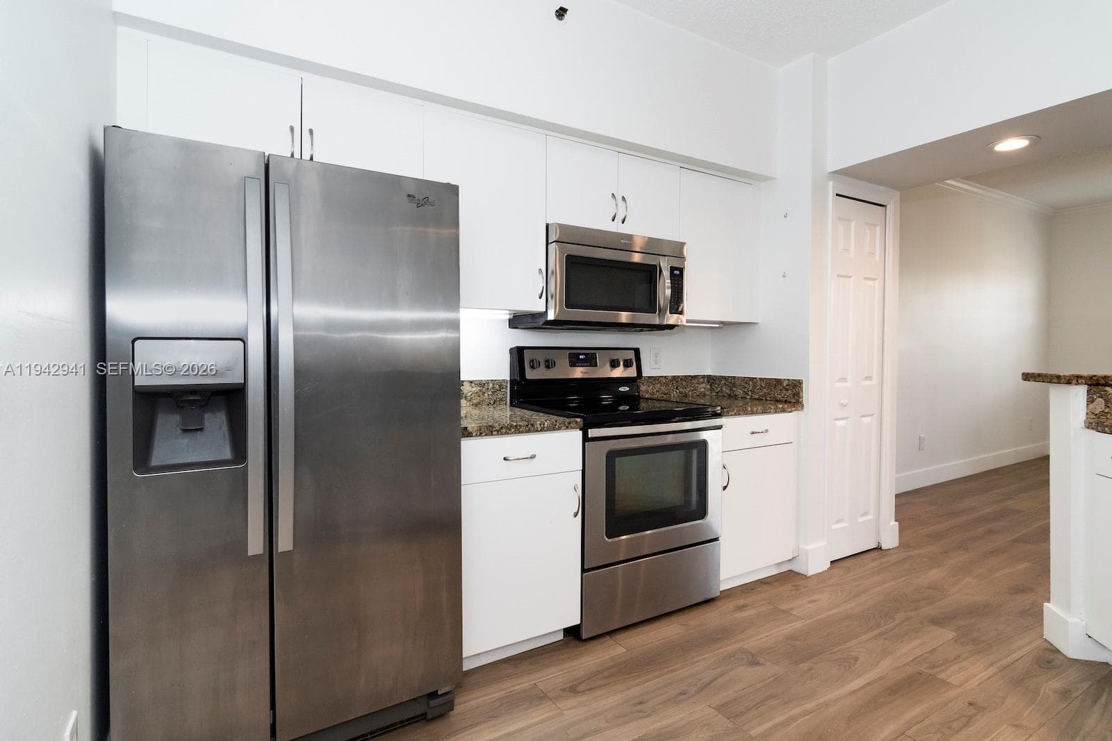 VILLAGE BY THE BAY · #14301 in Aventura - Photo 8