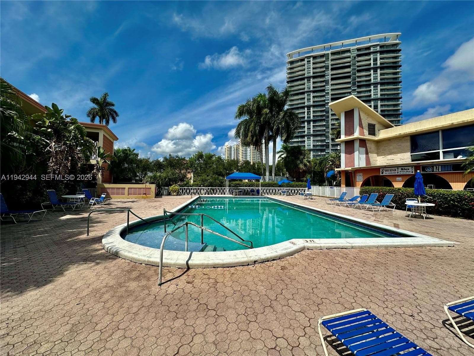 DIPLOMAT GOLF & RACQUET · #2368 in Hallandale Beach - Photo 11