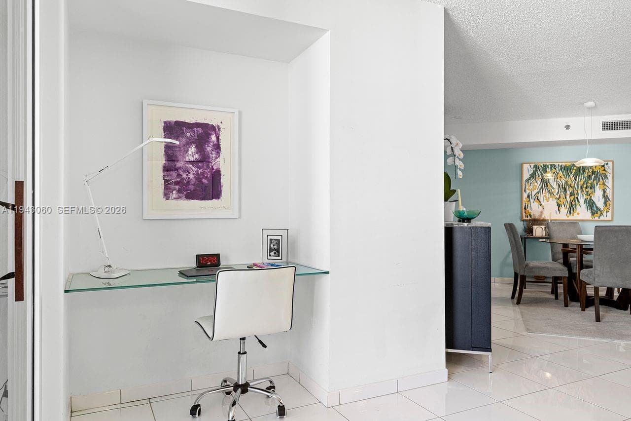 THE STERLING CONDO · #1905 in Miami Beach - Photo 12