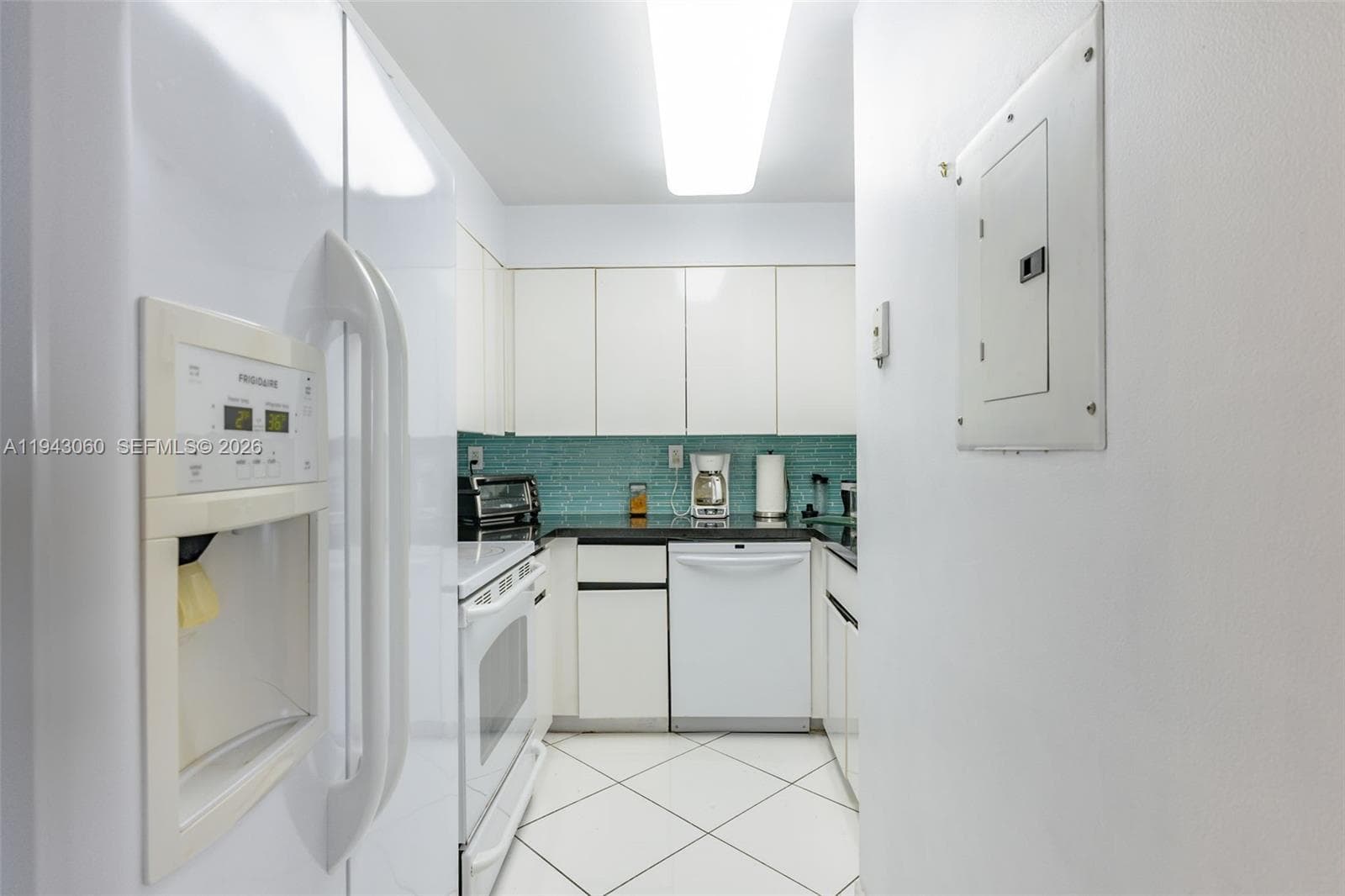 THE STERLING CONDO · #1905 in Miami Beach - Photo 11