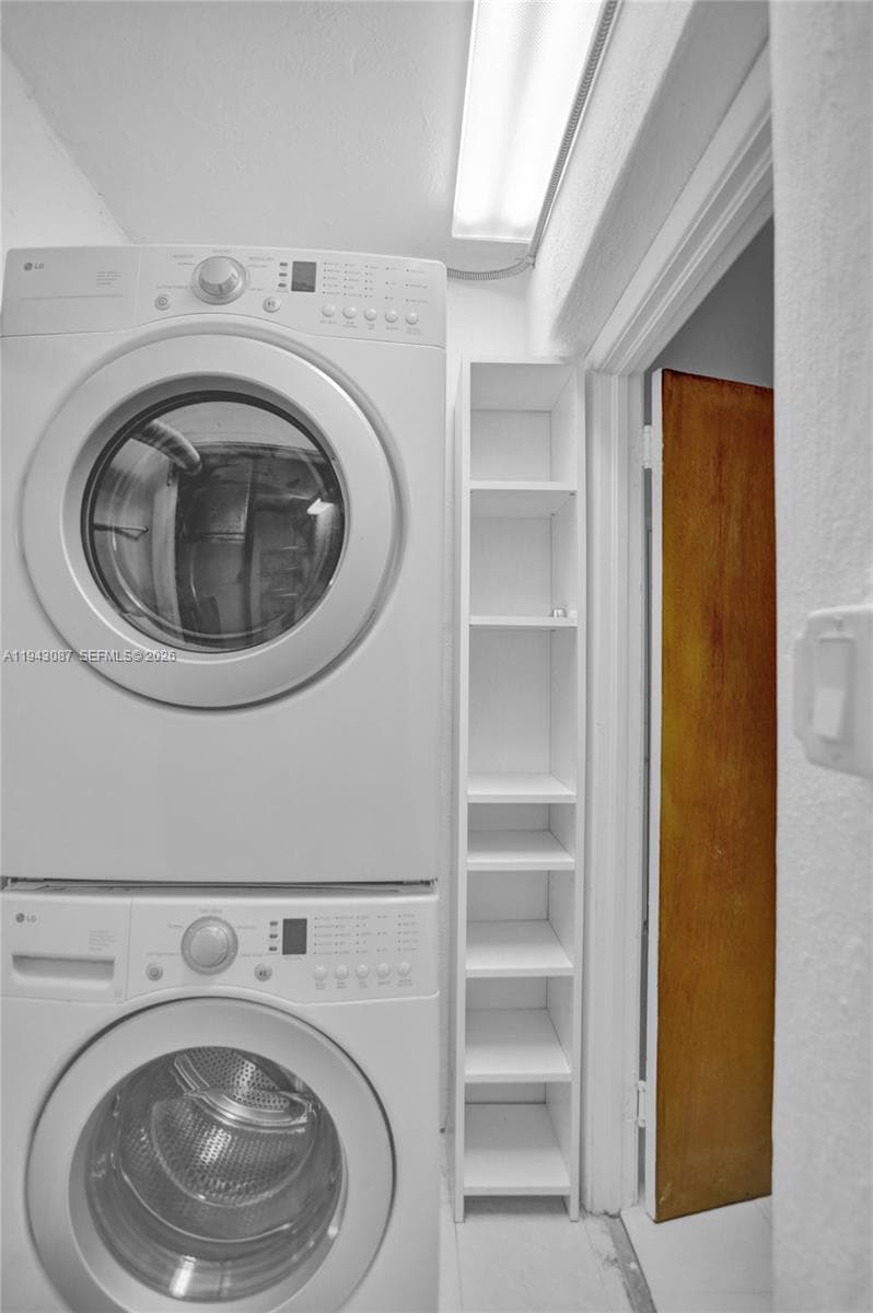 Washer & Dryer