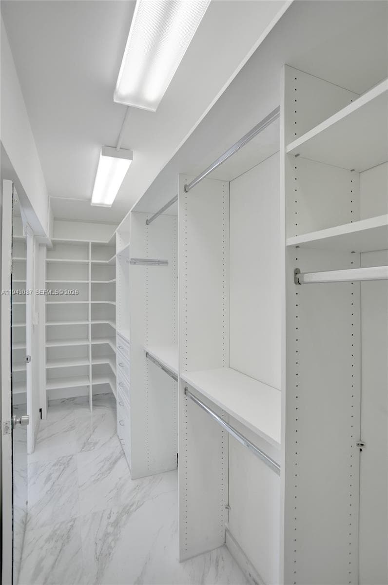Walk-in closet