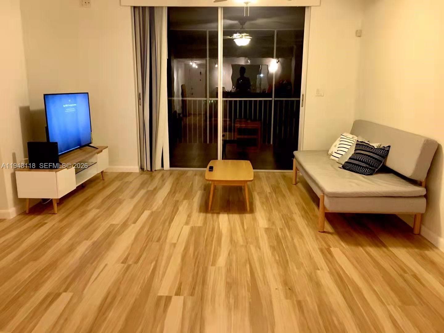 EASTERN SHORE WHITE HOUSE · #415 in North Miami Beach - Photo 7