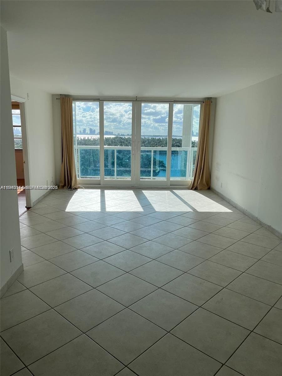Aquasol · #11H in Miami Beach - Photo 3