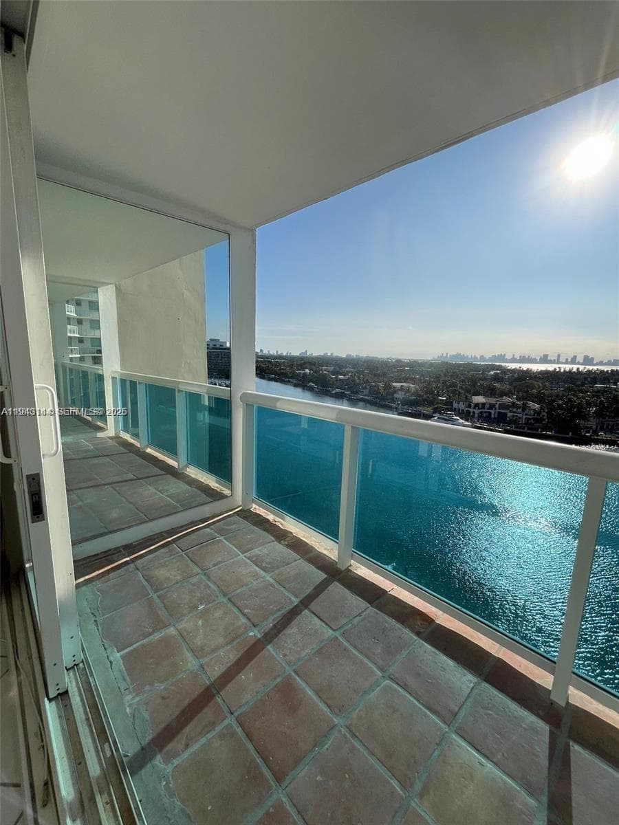 Aquasol · #11H in Miami Beach - Photo 20