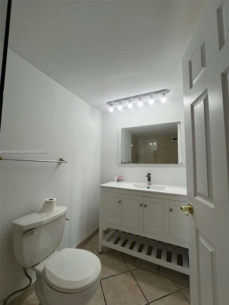 Aquasol · #11H in Miami Beach - Photo 11