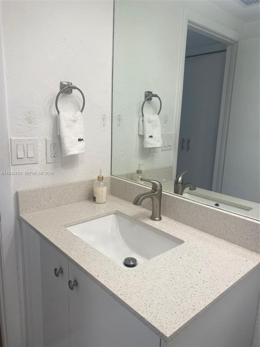 TERRACES NORTH TURNBERRY · #911 in Aventura - Photo 26