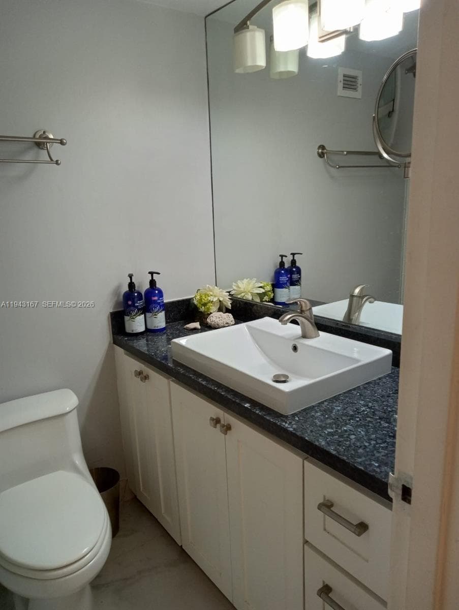 The Decoplage · #814 in Miami Beach - Photo 7