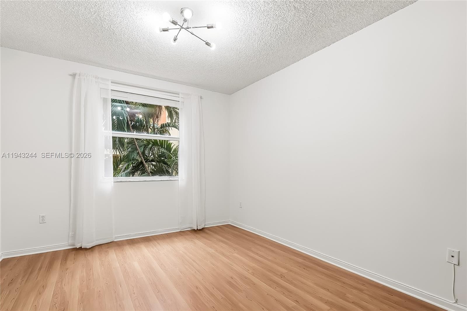 Porto Bellagio · #2301 in Sunny Isles Beach - Photo 12