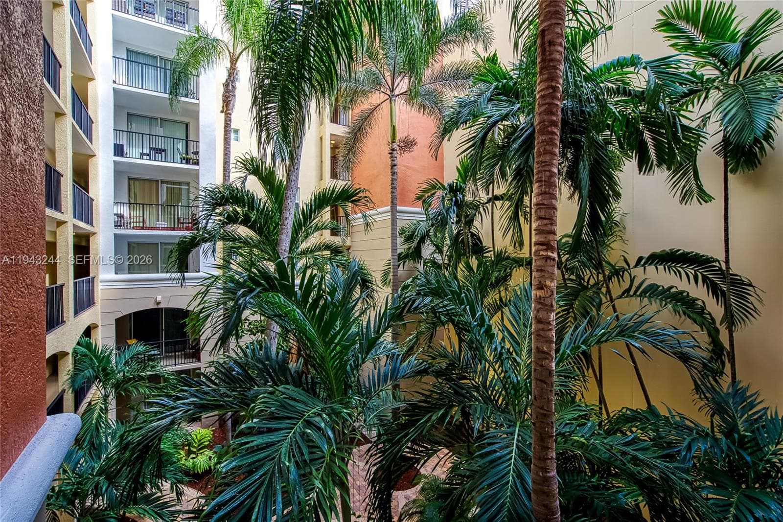Porto Bellagio · #2301 in Sunny Isles Beach - Photo 20