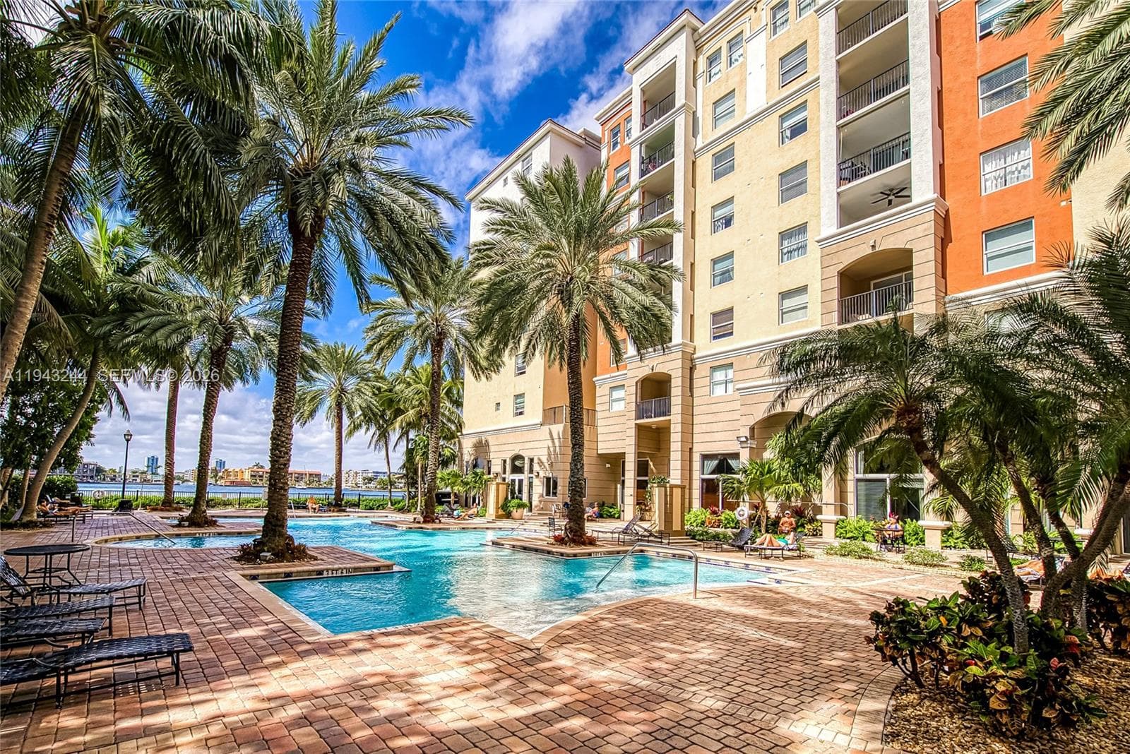 Porto Bellagio · #2301 in Sunny Isles Beach - Photo 24