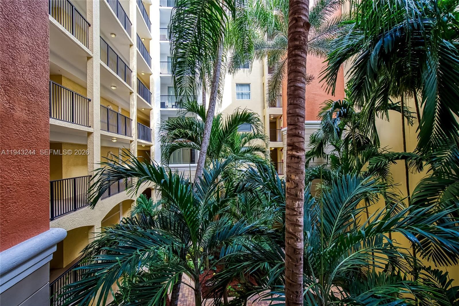 Porto Bellagio · #2301 in Sunny Isles Beach - Photo 21