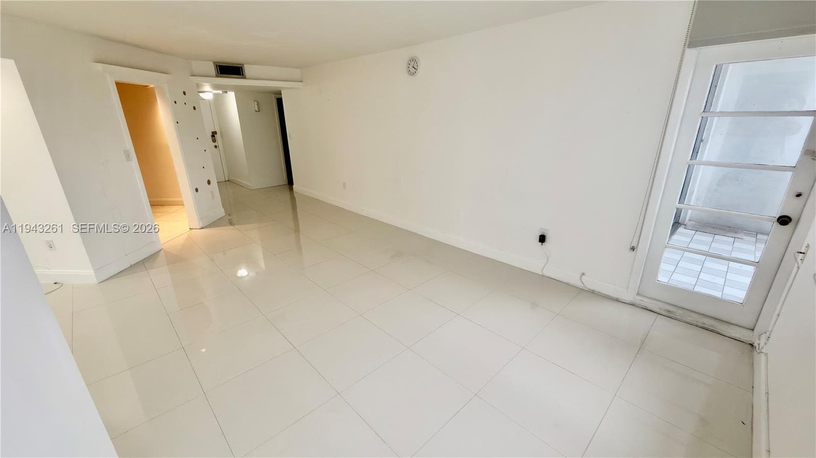 COMMODORE PLAZA CONDO · #906 in Aventura - Photo 16