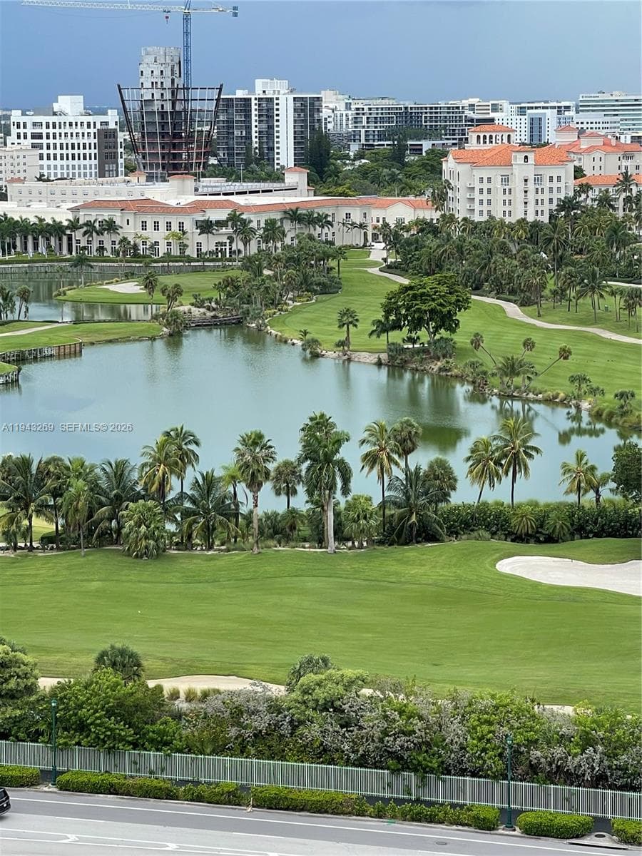 PARC CENTRAL AVENTURA EAS · #1804 in Aventura - Photo 1
