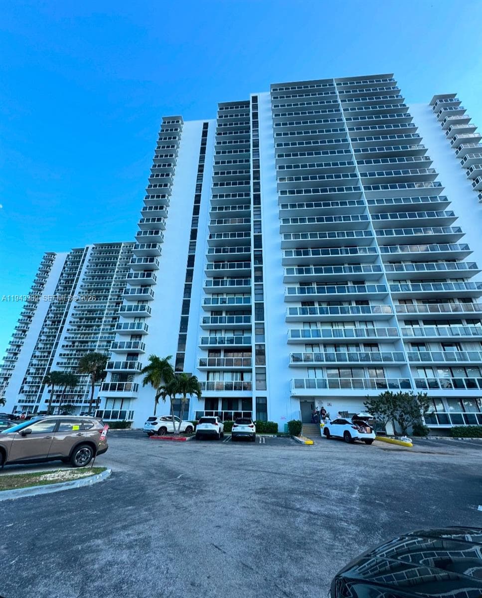 Waterview Condominium · #135 in Aventura - Photo 18