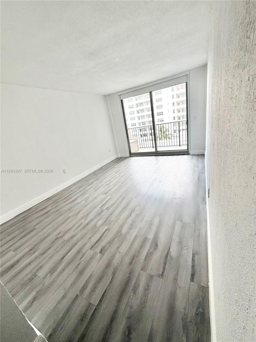 MANATEE CONDO · #501 in Surfside - Photo 2