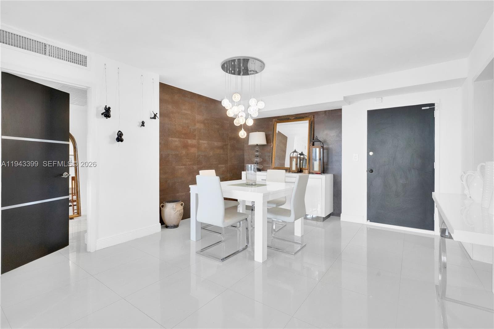 PARKER TOWER CONDO · #1211 in Hallandale Beach - Photo 6