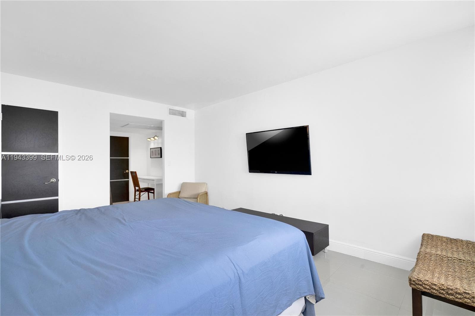 PARKER TOWER CONDO · #1211 in Hallandale Beach - Photo 18