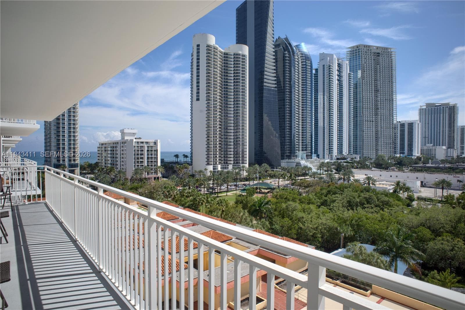 WINSTON TOWERS 600 CONDO · #1008 in Sunny Isles Beach - Photo 42