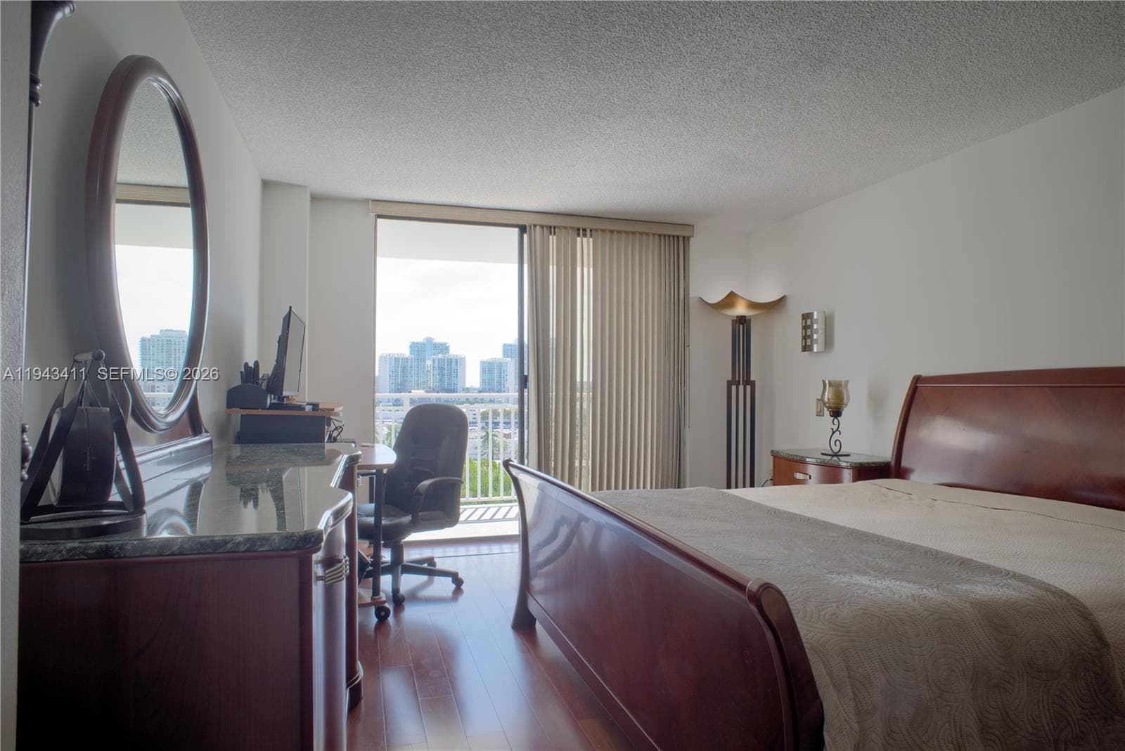 WINSTON TOWERS 600 CONDO · #1008 in Sunny Isles Beach - Photo 17