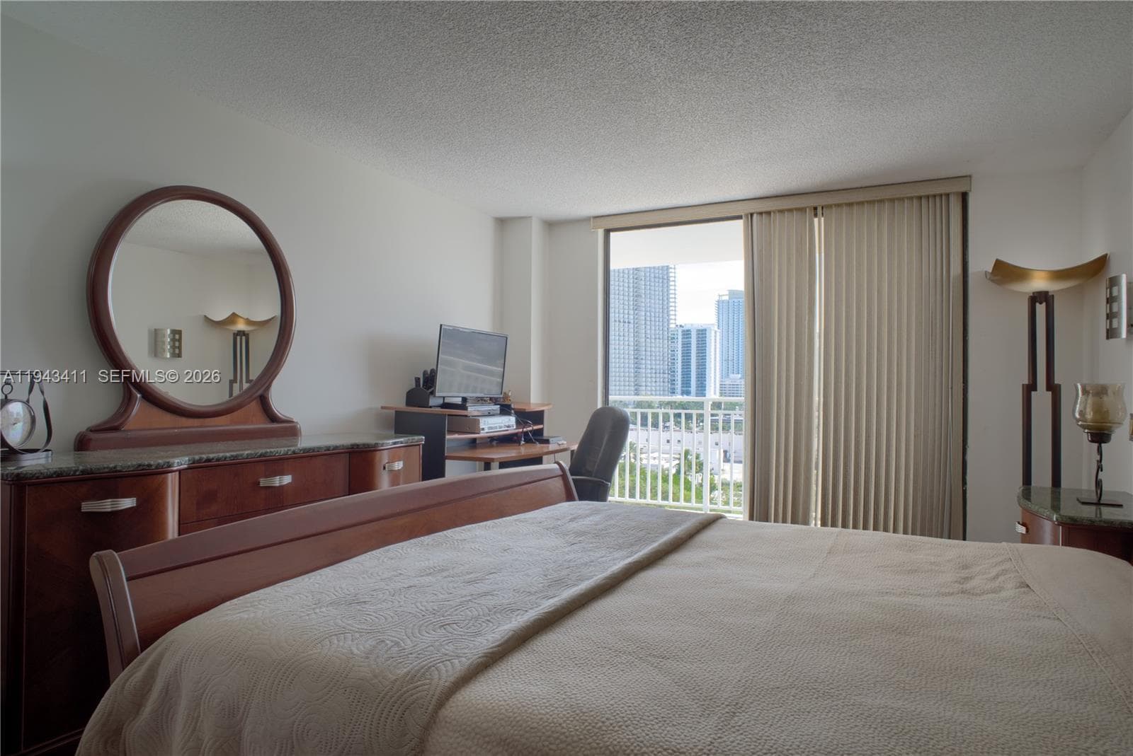 WINSTON TOWERS 600 CONDO · #1008 in Sunny Isles Beach - Photo 16