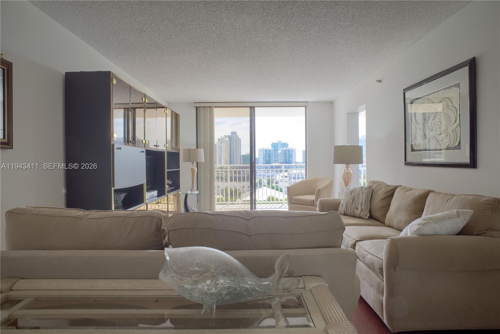 WINSTON TOWERS 600 CONDO · #1008 in Sunny Isles Beach - Photo 3