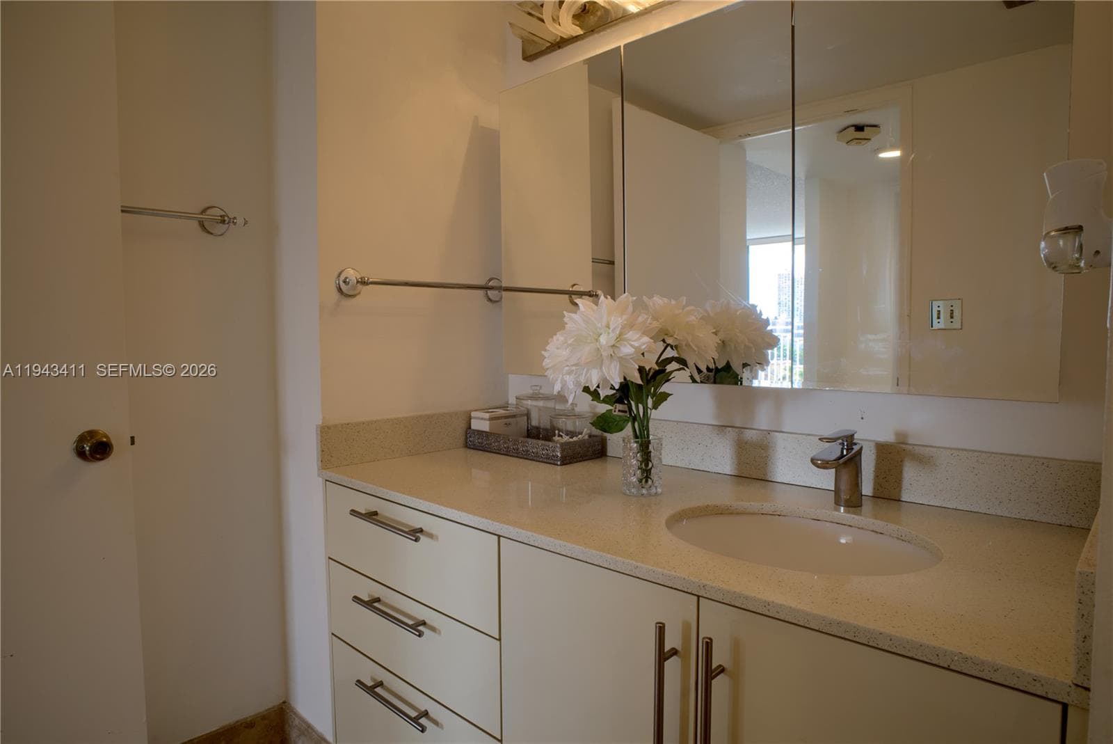 WINSTON TOWERS 600 CONDO · #1008 in Sunny Isles Beach - Photo 36