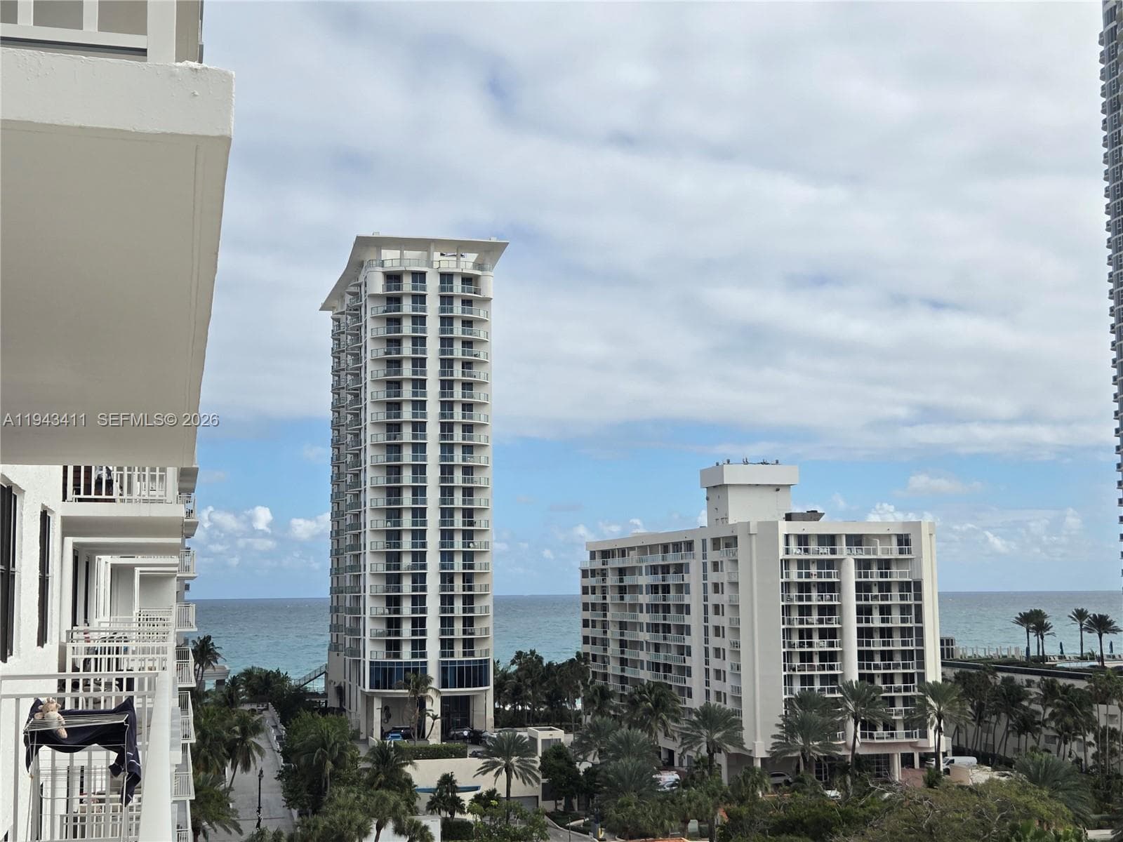 WINSTON TOWERS 600 CONDO · #1008 in Sunny Isles Beach - Photo 24