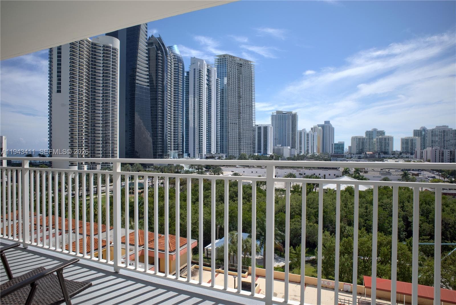 WINSTON TOWERS 600 CONDO · #1008 in Sunny Isles Beach - Photo 40