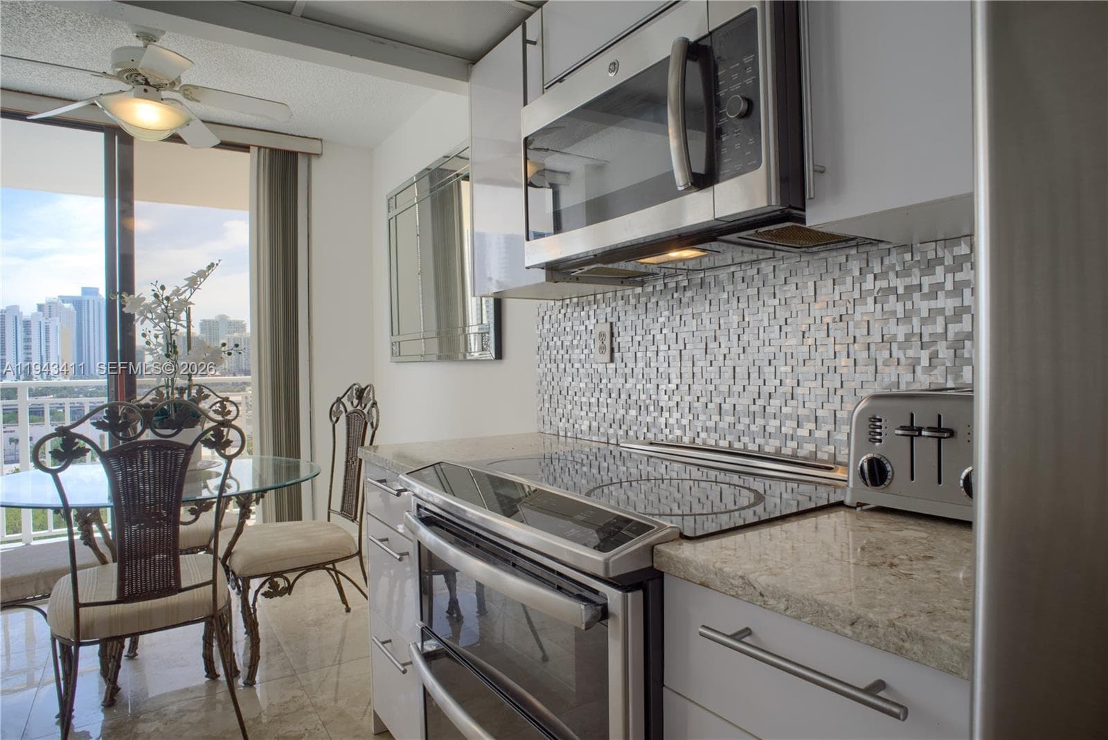 WINSTON TOWERS 600 CONDO · #1008 in Sunny Isles Beach - Photo 8