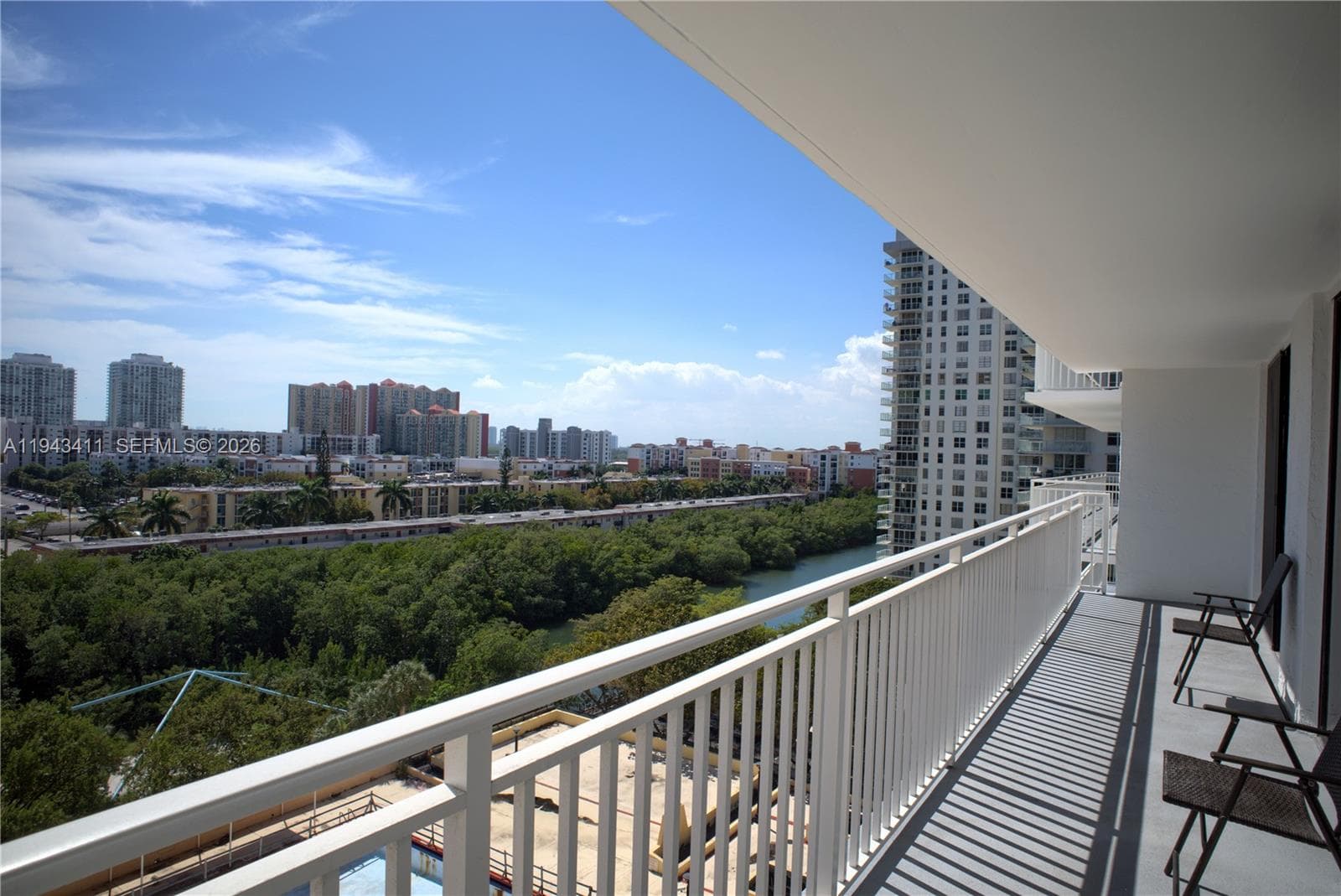 WINSTON TOWERS 600 CONDO · #1008 in Sunny Isles Beach - Photo 25
