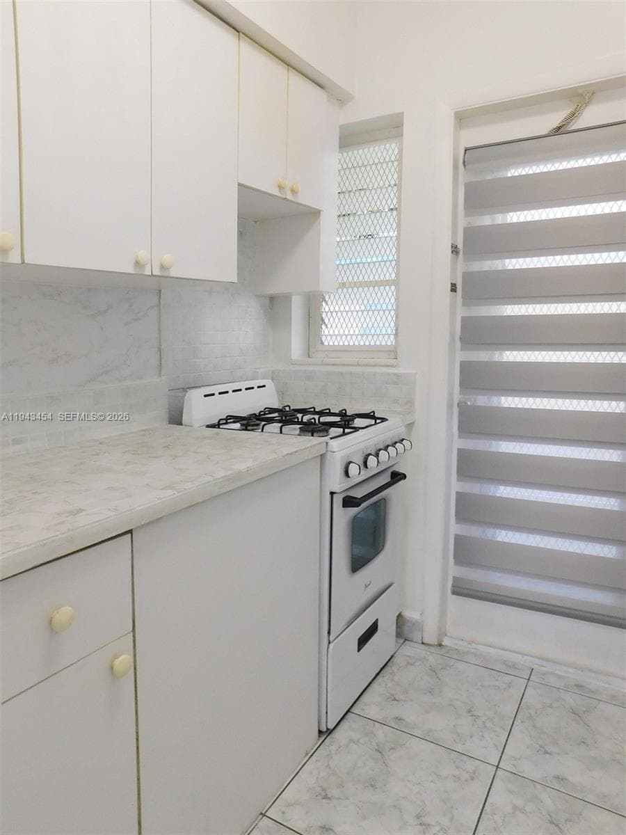 AMERICAN GARDENS CONDO · #2 in Miami Beach - Photo 10