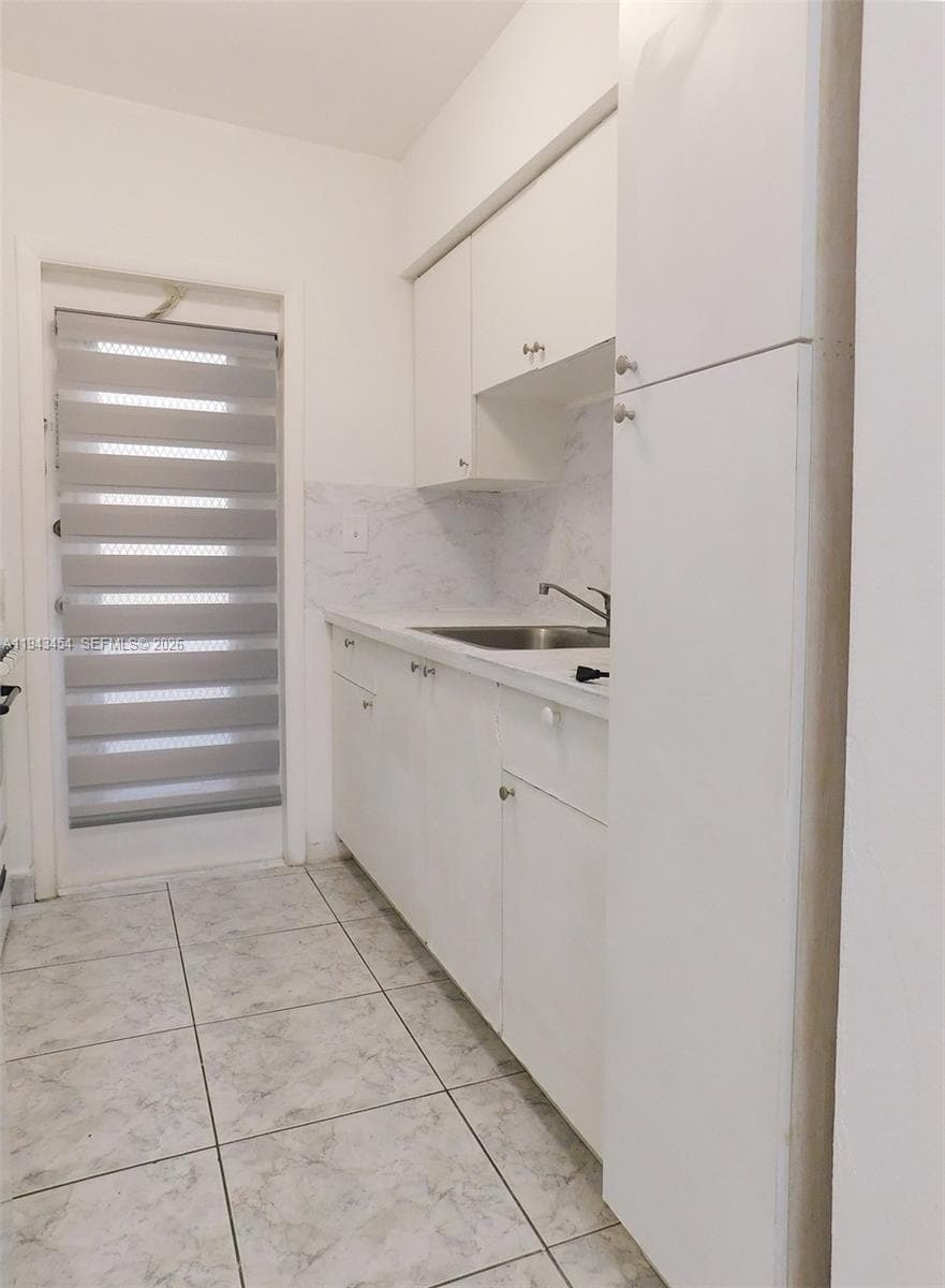 AMERICAN GARDENS CONDO · #2 in Miami Beach - Photo 11