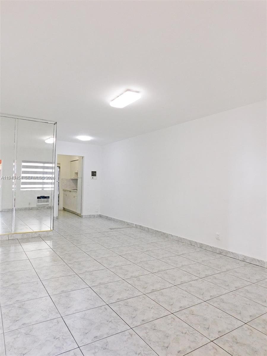 AMERICAN GARDENS CONDO · #2 in Miami Beach - Photo 4