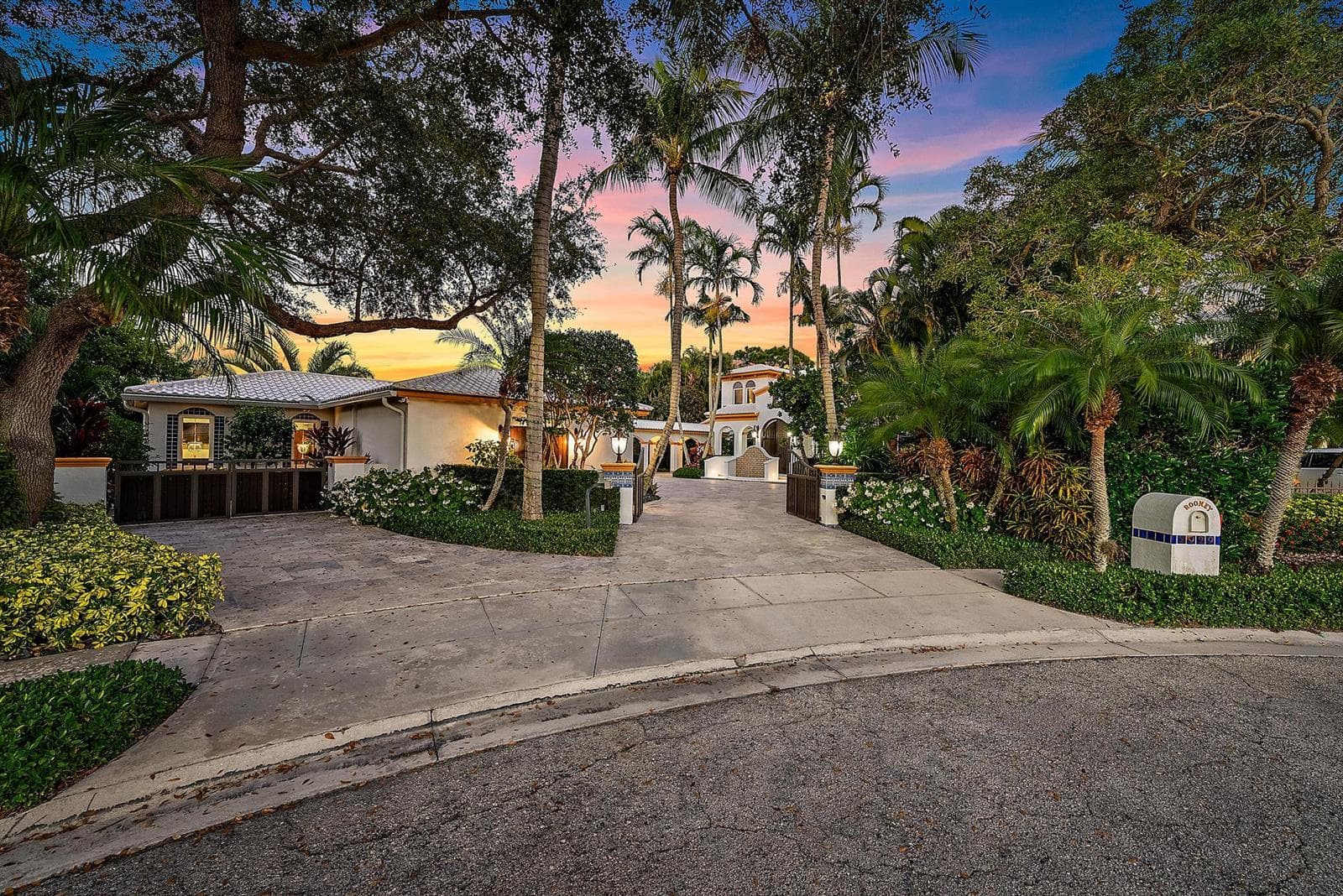2929 Marys Way -1