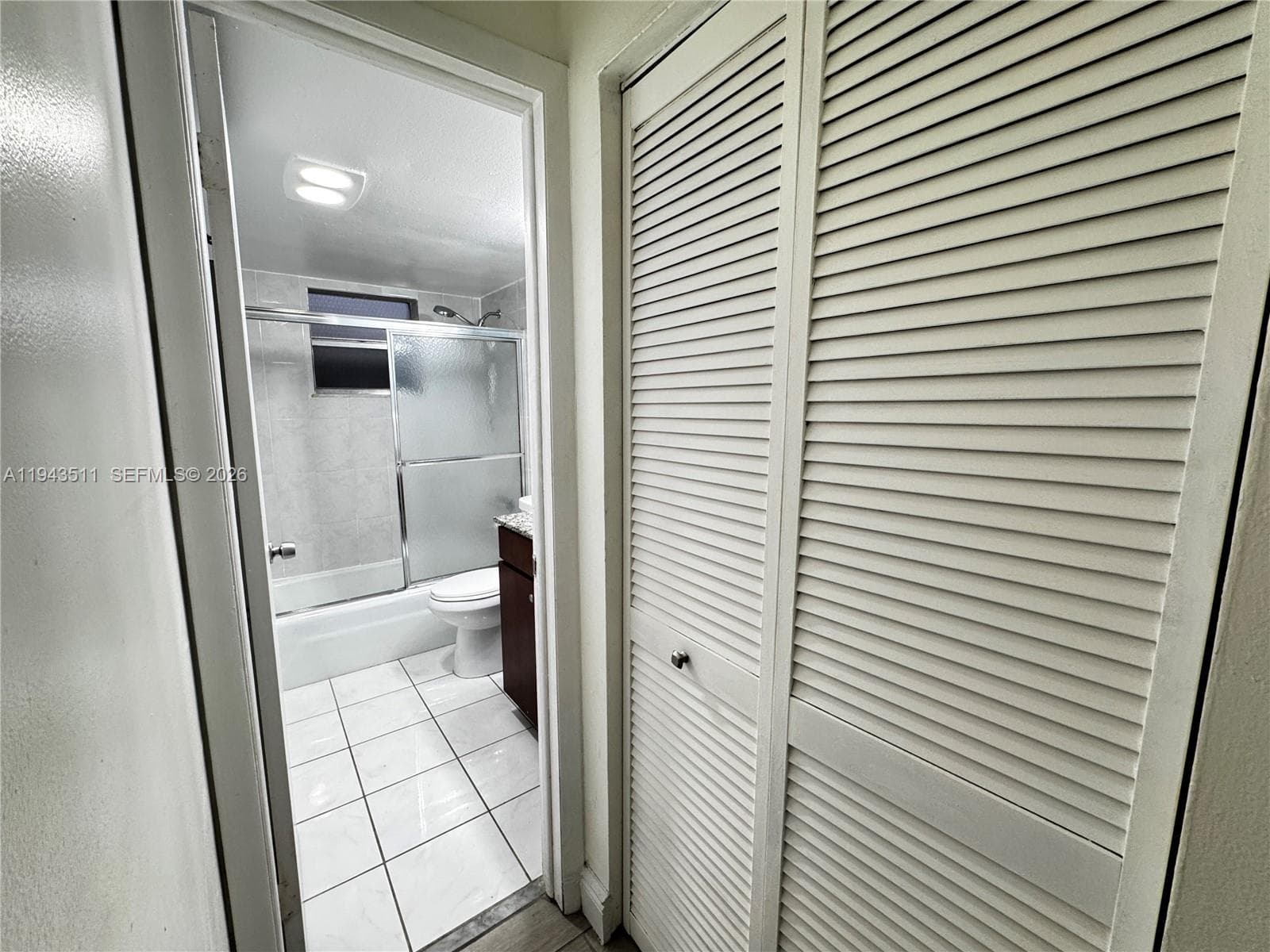 CRYSTAL CONDO · #110 in Hallandale Beach - Photo 8