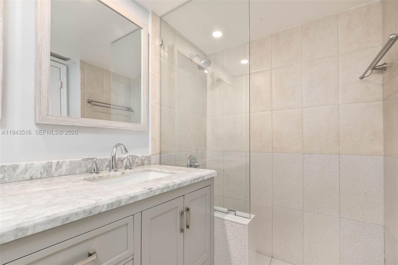 VILLAGE AT DADELAND CONDO · #B108 in Miami - Photo 12
