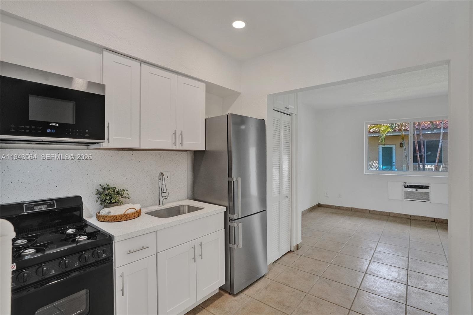 ENCLAVE WATERSIDE VILLAS · #1-2 in Miami Beach - Photo 16