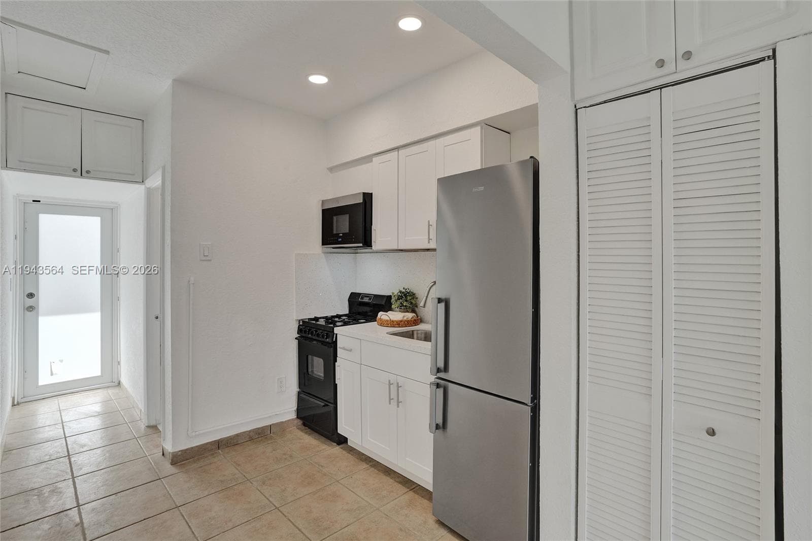 ENCLAVE WATERSIDE VILLAS · #1-2 in Miami Beach - Photo 14